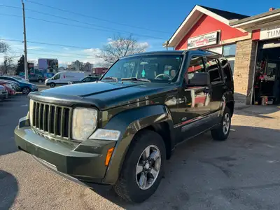 Engine: V6 Cylinder Engine 3.7L/225CI L/100Km City: 14.0 L/100Km Hwy: 9.7