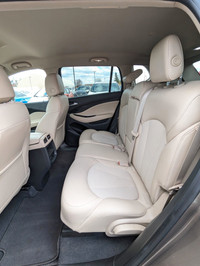 WOW! ENVISION AWD! EXTRA CLEAN INSIDE AND OUT, FULLY LOADED, APPLE CARPLAY/ANDROID AUTO, POWER WINDO... (image 5)