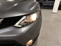 Our top of the line used 2017 Nissan Qashqai SV that's street savvy and road trip ready in Gun gray... (image 8)