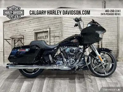 The benchmark for dynamic bagger performance and long-distance rider comfort evolved. The 2025 Road...