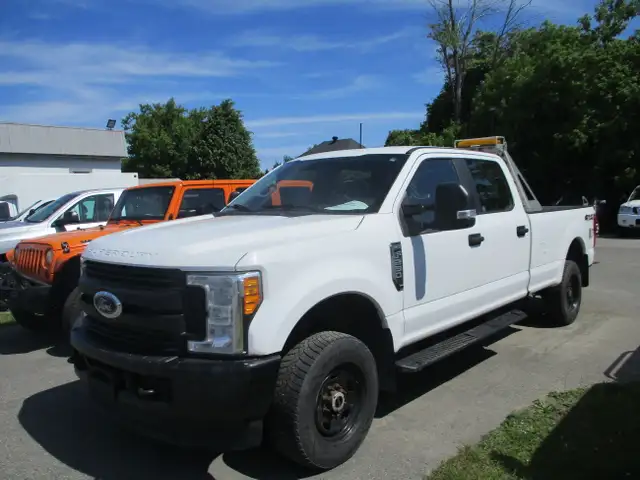 2012 Ford Super Duty F-350 à roues arrière simples KINGCAB F 350 in Cars & Trucks in Laval / North Shore - Image 39
