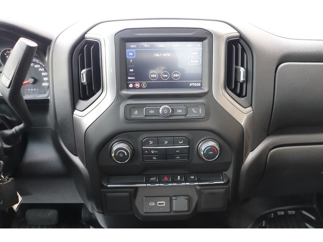  2021 Chevrolet Silverado 1500 5.3L V8, 8FT BOX, WELL EQUIPPED/V in Cars & Trucks in Winnipeg - Image 4