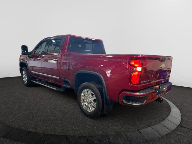 2024 Chevrolet Silverado 2500HD High Country Crew Cab in Cars & Trucks in Regina - Image 3