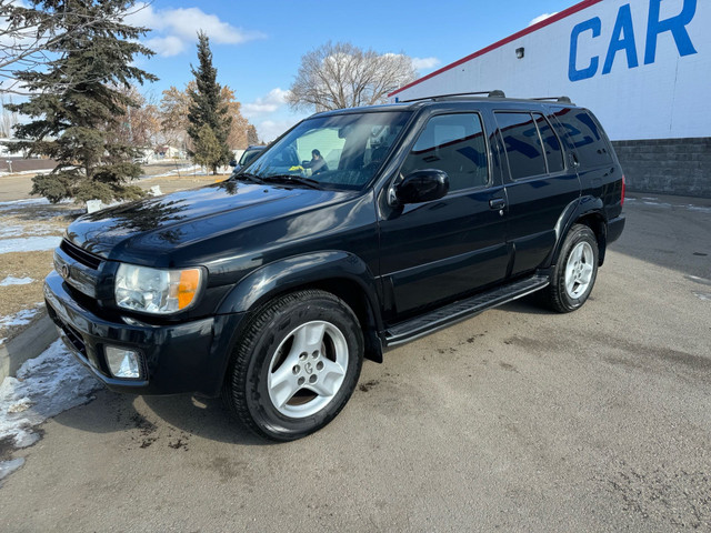 2001 INFINITI QX4 LUXURY**4WD*LEAHTER*SUNROOF*FULL SERVICE HISTO in Cars & Trucks in Edmonton - Image 2