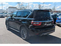 4WD, 13 Speakers, 2nd Row Captain's Chairs, 2nd Row Centre Console w/Padded Armrest, 3rd row seats:... (image 5)