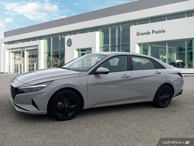 2022 Hyundai Elantra Preferred in Cars & Trucks in Grande Prairie - Image 2