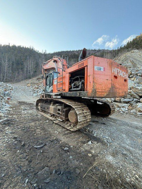2014 Hitachi 670LC-5B in Heavy Equipment in Whitehorse - Image 4