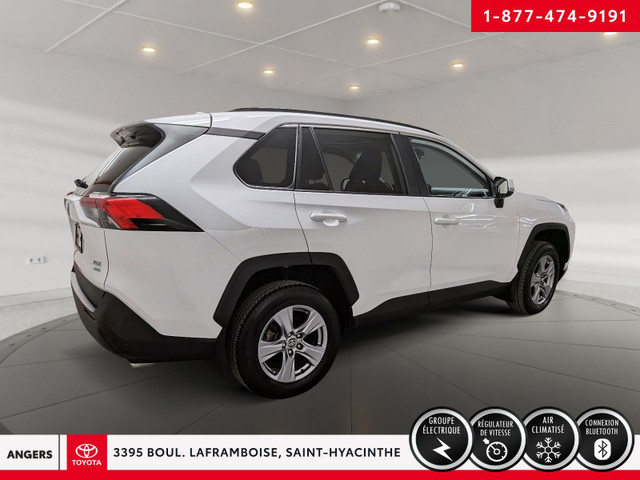 2022 Toyota RAV4 in Cars & Trucks in Saint-Hyacinthe - Image 4