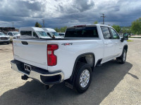 Silverado 3500HD 4WD Crew Cab 159" LT, 18" Aluminum Wheels, 6.6L V8 Turbo Diesel Engine, 10-Speed Au... (image 5)