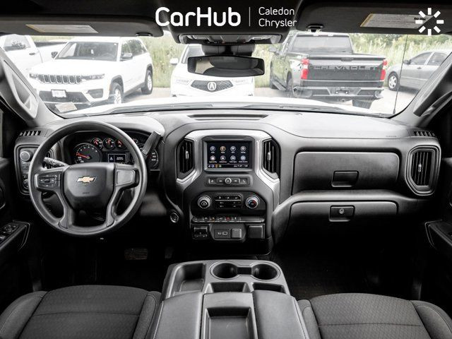 2023 Chevrolet Silverado 1500 Custom 4WD Crew Cab 157 6 in Cars & Trucks in Mississauga / Peel Region - Image 2