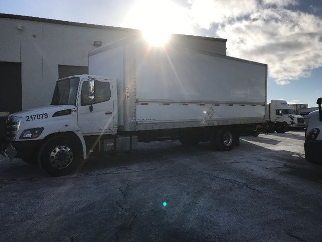 2019 Hino Truck 338 DURAPLAT in Heavy Trucks in Mississauga / Peel Region - Image 4