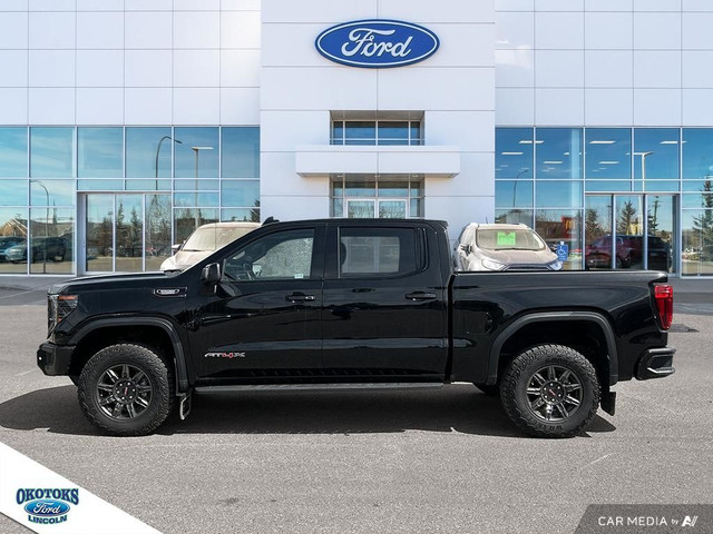 2024 GMC Sierra 1500 AT4X MASSAGE SEATS/SUNROOF/ BLIND SPOT A... in Cars & Trucks in Calgary - Image 3