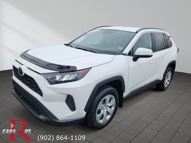 2021 Toyota RAV4 LE in Cars & Trucks in Bedford