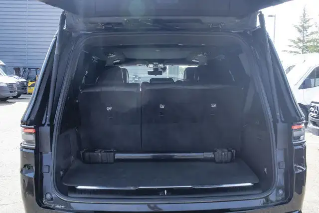 2022 Jeep Grand Wagoneer Obsidian in Cars & Trucks in Edmonton - Image 11
