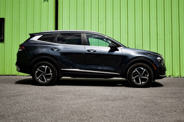 2023 Kia Sportage Hybrid EX AWD • HEATED SEATS • NAV • PARK ASSI in Cars & Trucks in Kingston - Image 2