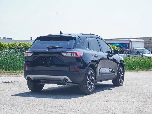 2022 Ford Escape SEL- Pano Roof - Heated Seats - AWD in Cars & Trucks in Barrie - Image 10