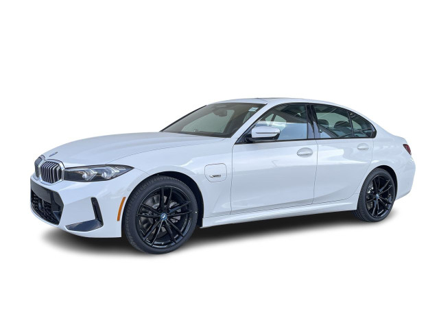 2023 BMW 3 Series in Cars & Trucks in Calgary - Image 4