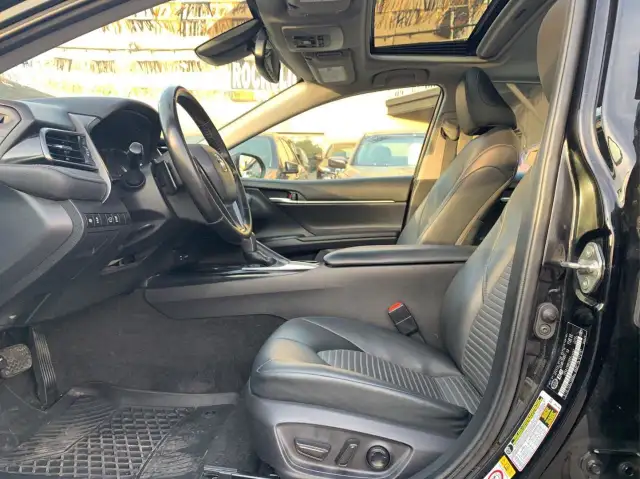 2019 Toyota Camry SE SE 2.5L in Cars & Trucks in City of Toronto - Image 10