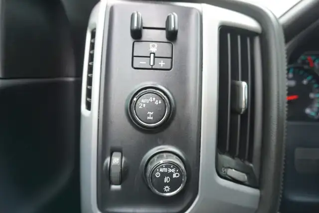 2017 GMC Sierra 1500 in Cars & Trucks in Oakville / Halton Region - Image 30