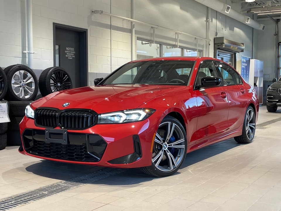 2023 BMW 330 i xDrive