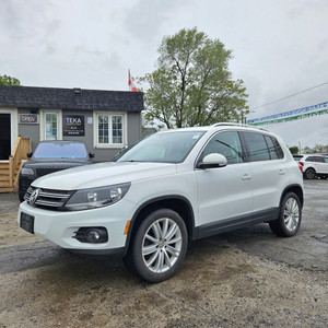 2017 Volkswagen Tiguan Comfortline | Navigation |Sunroof | Leather |