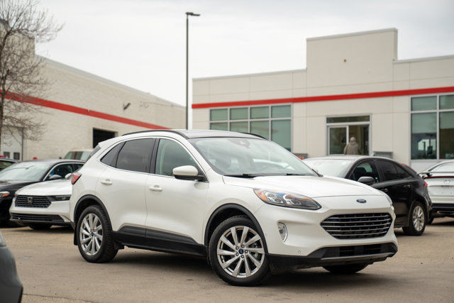 2022 Ford Escape Titanium Hybrid in Cars & Trucks in Edmonton - Image 2