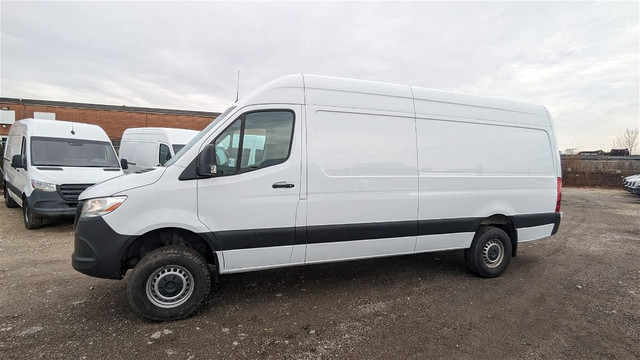 2021 Mercedes-Benz Sprinter 170 W/B 4X4 in Cars & Trucks in Mississauga / Peel Region - Image 2