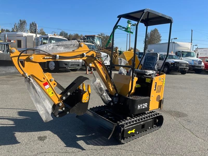 2024 agt H12R Mini Excavator Heavy Equipment Richmond Kijiji