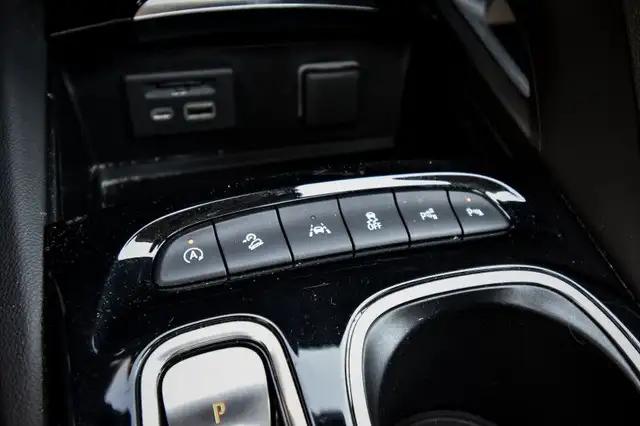 2023 Buick Envision Essence • HEATED LEATHER • POWER LIFTGATE in Cars & Trucks in Ottawa - Image 29