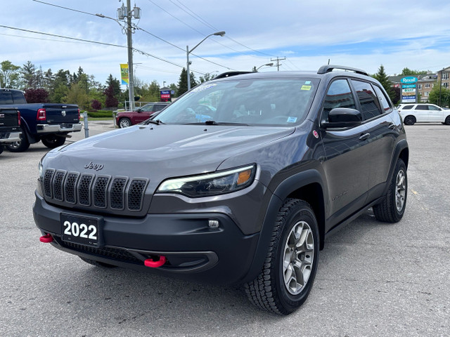 2022 Jeep Cherokee Trailhawk HITCH | REMOTE START | V6 | APPL... in Cars & Trucks in Oshawa / Durham Region - Image 4