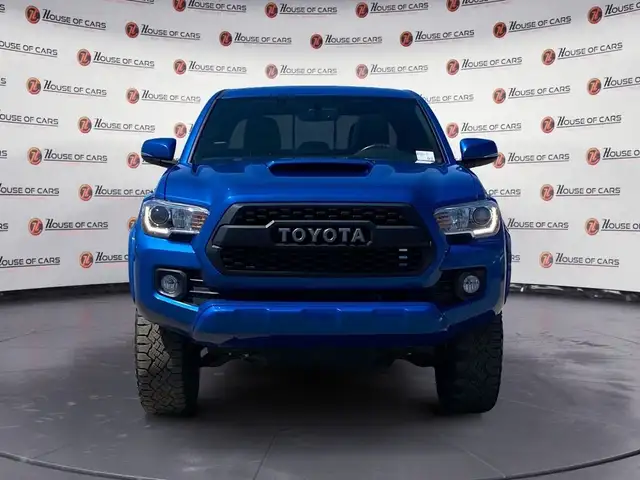 2017 Toyota Tacoma TRD Sport in Cars & Trucks in Calgary - Image 11