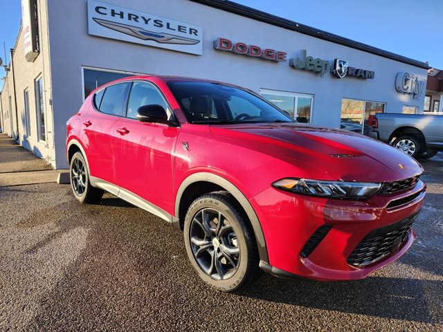 2023 Dodge Hornet GT AWD for sale in Cars & Trucks in Medicine Hat - Image 2