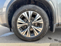 2023 Nissan Rogue SV | Apple CarPlay and Android Auto? | Advanced Drive-Assist Efficient and well-eq... (image 8)