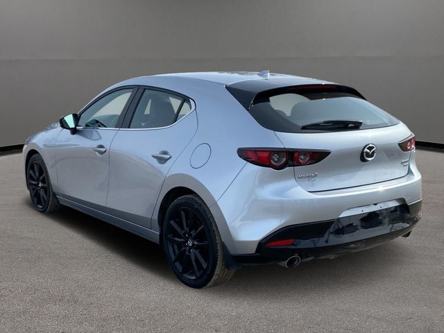  2021 Mazda Mazda3 Sport GT w/Turbo dans Autos et camions  à Saskatoon - Image 2