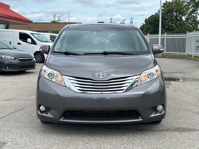 2014 Toyota Sienna LIMITED 7-Passenger Leather Navigation DVD Su in Cars & Trucks in Oakville / Halton Region - Image 2