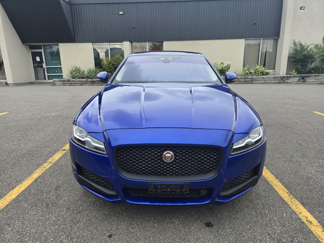 2017 Jaguar XF 20d Prestige 4dr All-wheel Drive Sedan Automatic in Cars & Trucks in City of Toronto