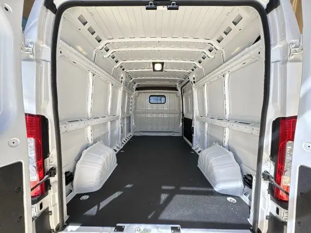 2025 Ram ProMaster Cargo Van SLT | Backup Camera | Remote Start in Cars & Trucks in Edmonton - Image 23