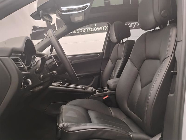 2023 Porsche Macan in Cars & Trucks in Calgary - Image 2