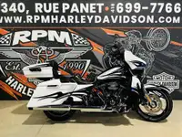 2016 Harley-Davidson FLHXSE CVO Street Glide