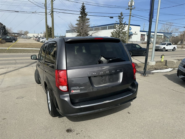 2018 Dodge Grand Caravan Special Edition STOW&GO in Cars & Trucks in Calgary - Image 3