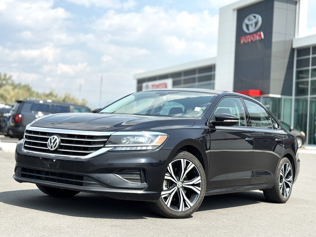 2022 Volkswagen Passat HIGHLINE SUNROOF / HEATED SEATS / REAR CA in Cars & Trucks in Cranbrook