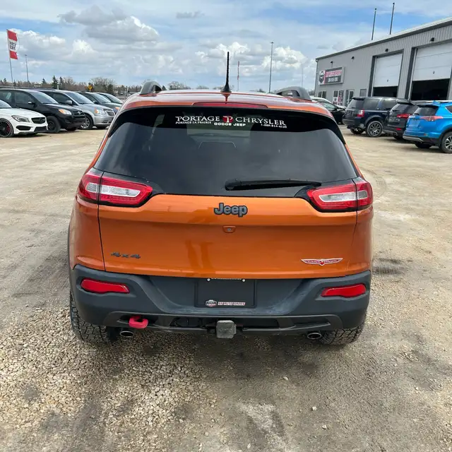 2015 Jeep Cherokee Trailhawk 4X4!!! LOCAL VEHICLE!!! BRAND NEW A62930785754371123