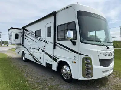 ***Consignation / Payez une seule taxe !!*** Superbe motorisé classe A 2022 Forest River Georgetown...