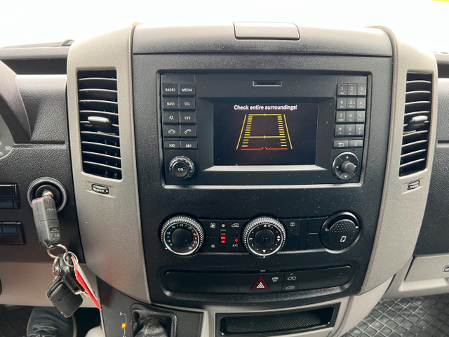 2017 Mercedes-Benz Sprinter Van Mercedes Sprinter 3500 - High Ro in Cars & Trucks in Oakville / Halton Region - Image 4