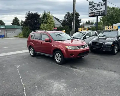 2009 Mitsubishi Outlander 4x4. 184 000km. Automatique. Tout Équipé. Sieges Chauffants. Vitres-Portes...