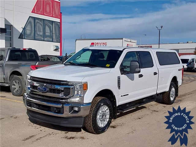  2022 Ford Super Duty F-350 SRW XLT in Cars & Trucks in Calgary