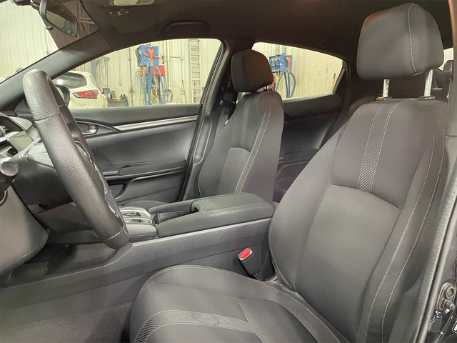 2018 Honda Civic Hatchback LX - Automatic in Cars & Trucks in Winnipeg - Image 3