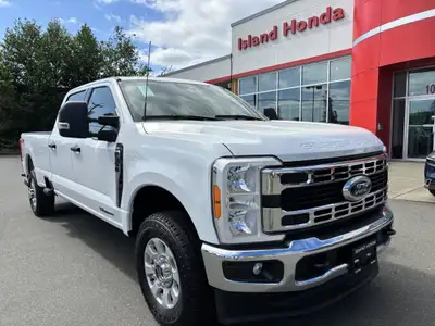 One Owner, Accident Free, Alloy Wheels, Telescopic Steering Wheel, Back-up Camera, Lumbar Support, F...