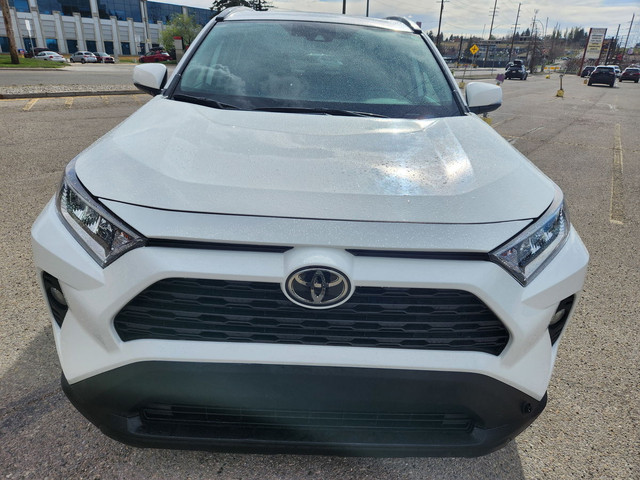 2021 Toyota RAV4 XLE in Cars & Trucks in Calgary - Image 2