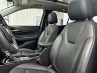 2023 Buick Encore GX Essence ST AWD - Local, accident free lease return. Equipped with panoramic sun... (image 8)